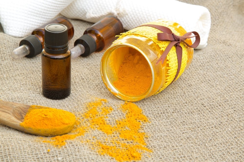 13 Impressive Benefits of Turmeric Essential Oil