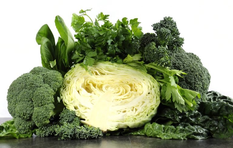 11 Healthiest Leafy Greens You Should Be Eating