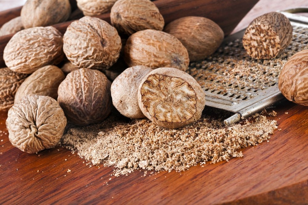 13 Amazing Health Benefits of Nutmeg