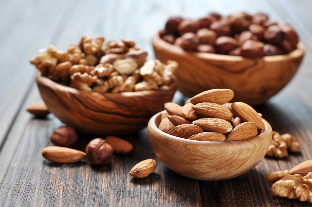 13 Amazing Health Benefits of Nuts