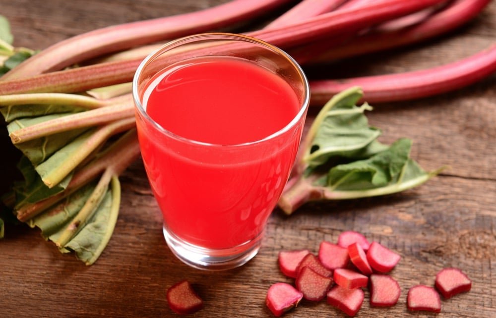 11 Amazing Health Benefits of Rhubarb Juice