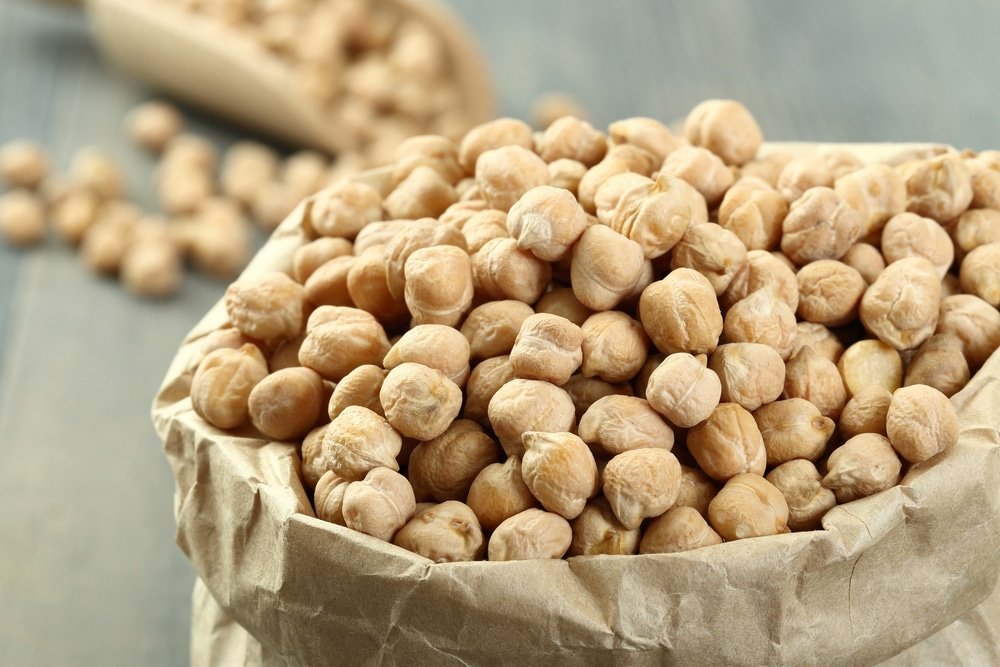 13 Amazing Benefits of Chickpeas