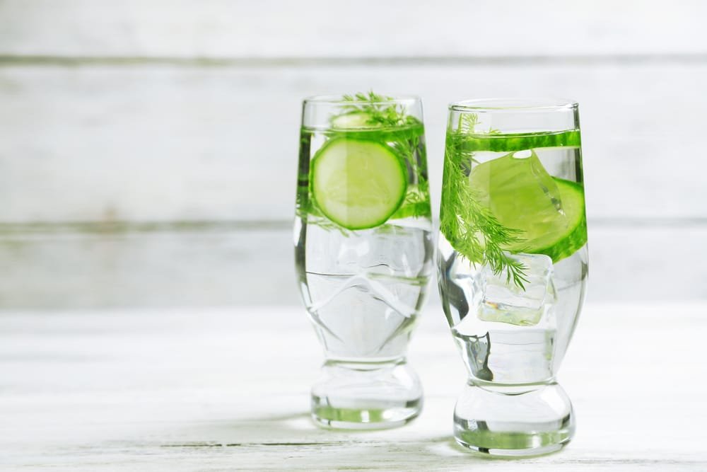 11 Amazing Benefits of Cucumber Water