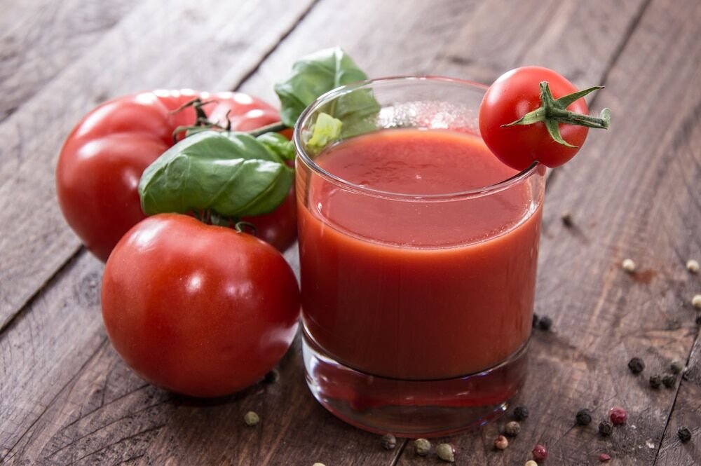 11 Amazing Benefits of Tomato Juice